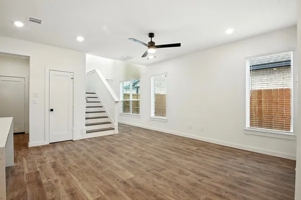 $2,385 | 1801 North Peach Creek Drive, Unit B, Dayton, TX 77535