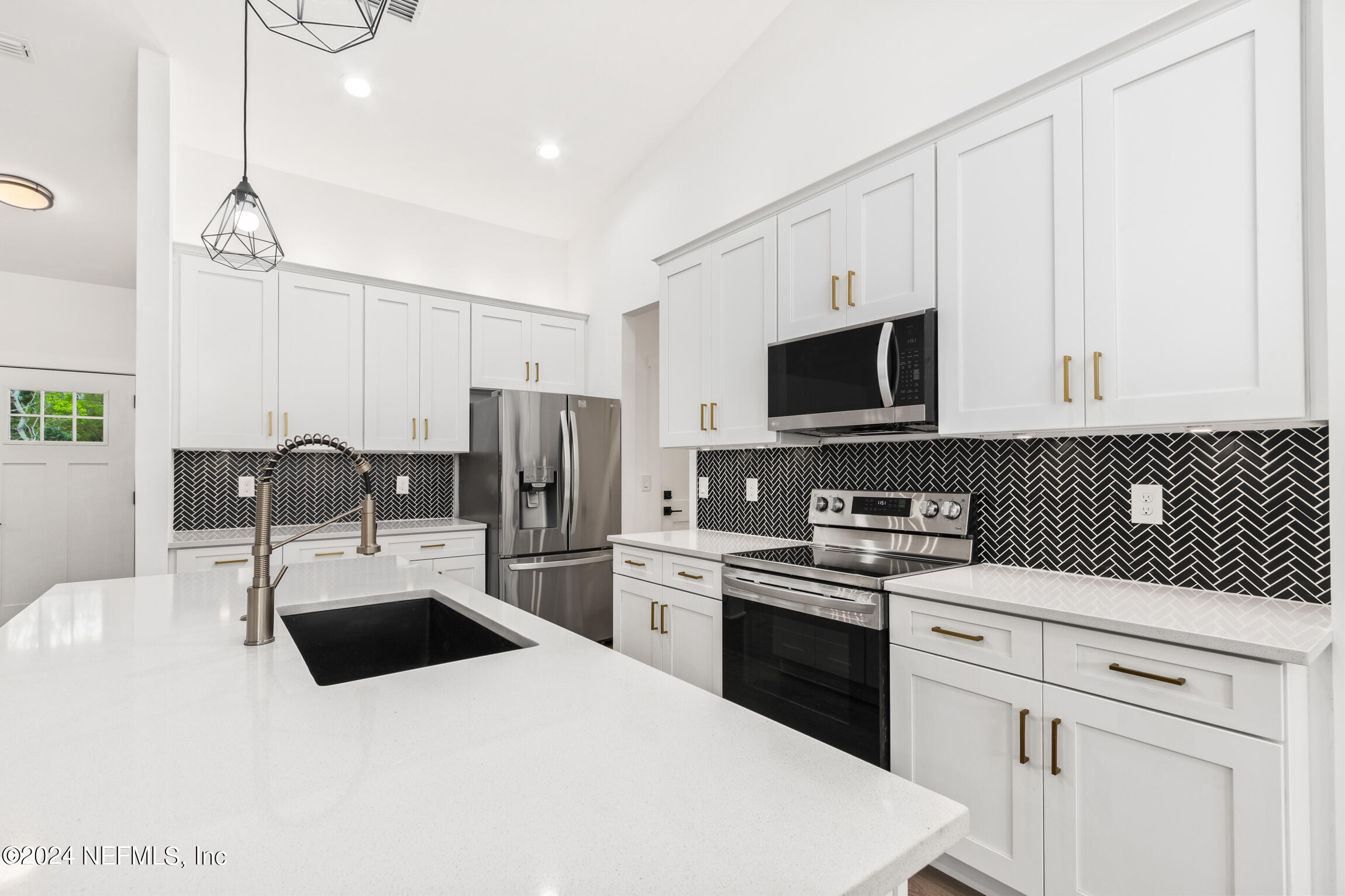 779 South Shores Road Jacksonville, FL 32207 - Photo 17 of 37 779 S Shores Rd