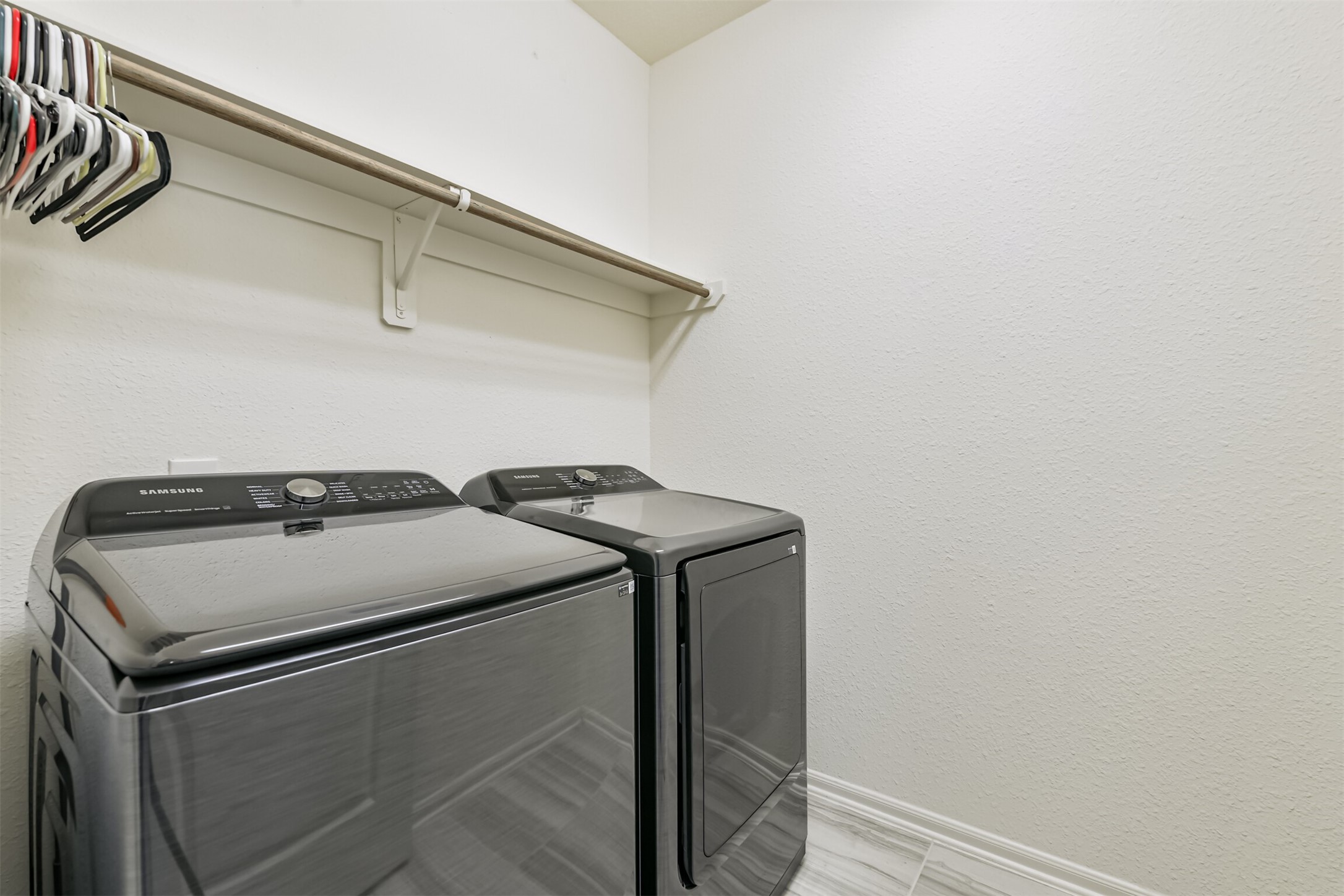 327 Biltmore Loop Montgomery, TX 77316 - Photo 19 of 34