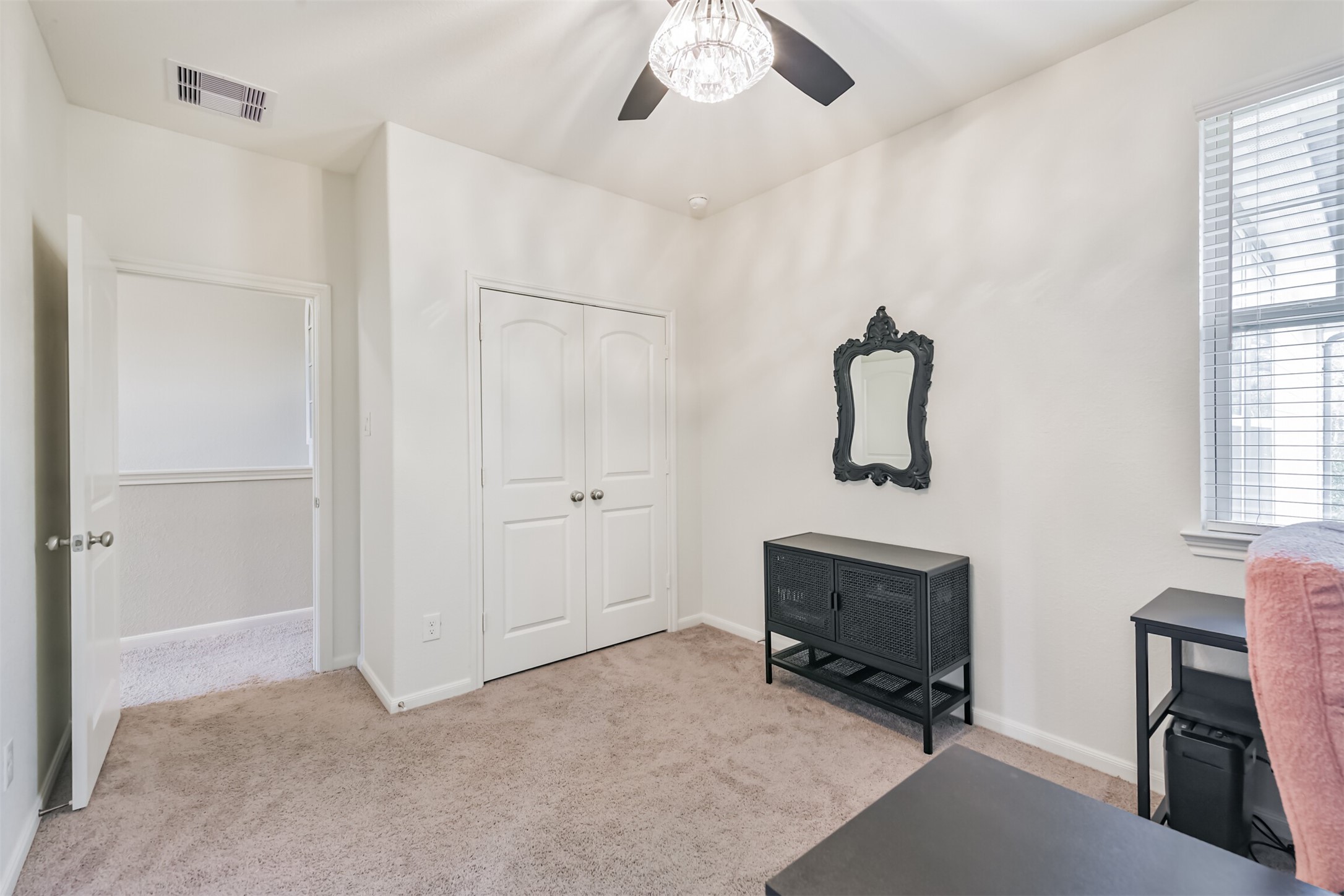 327 Biltmore Loop Montgomery, TX 77316 - Photo 23 of 34