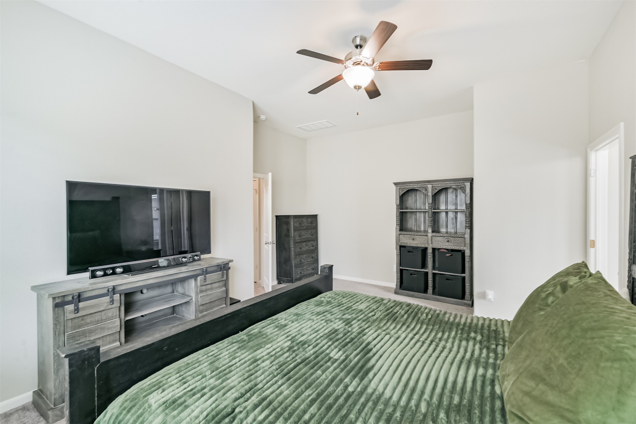 327 Biltmore Loop Montgomery, TX 77316 - Photo 28 of 34