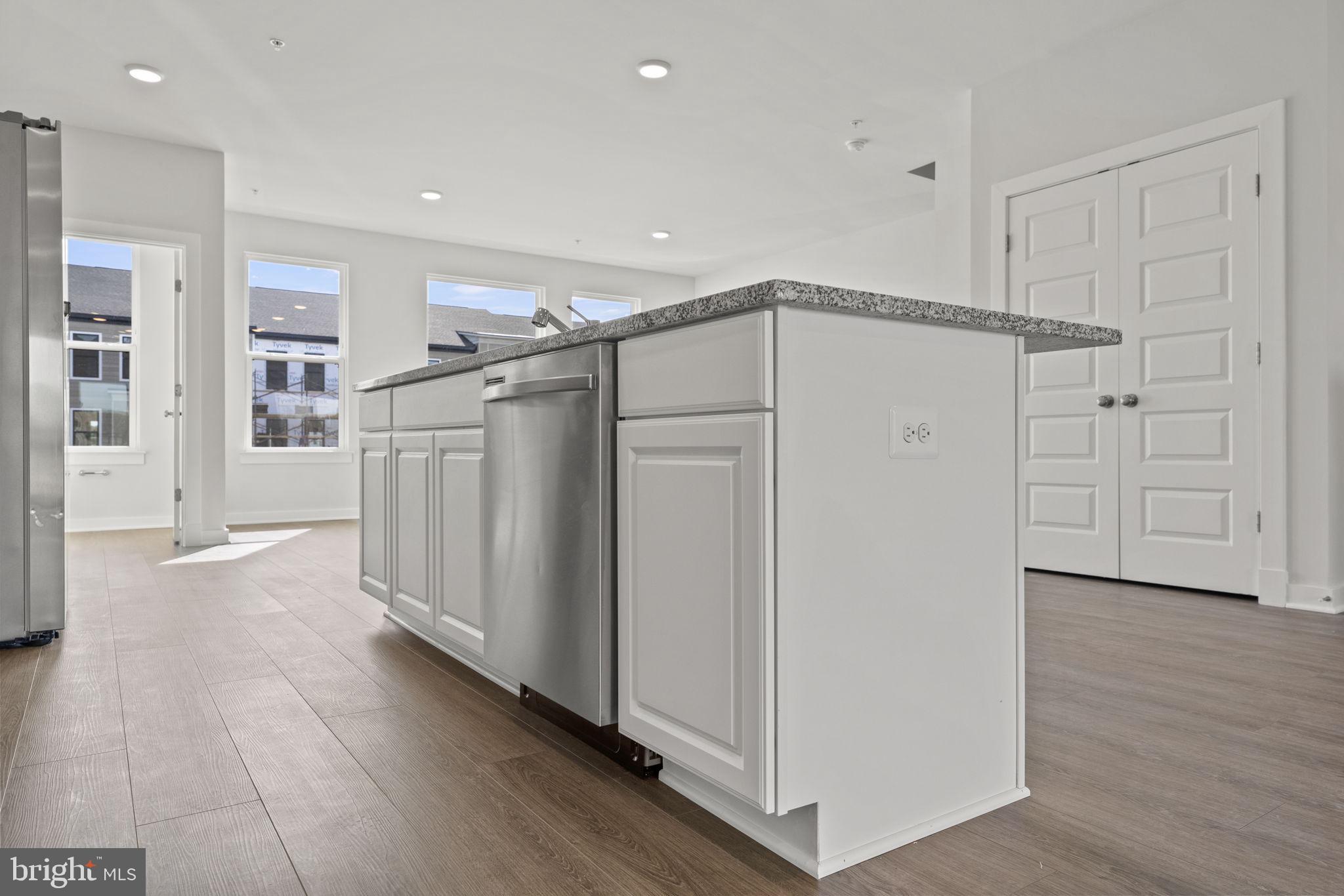 315 Summit Point Boulevard Bowie, MD 20716 - Photo 14 of 35