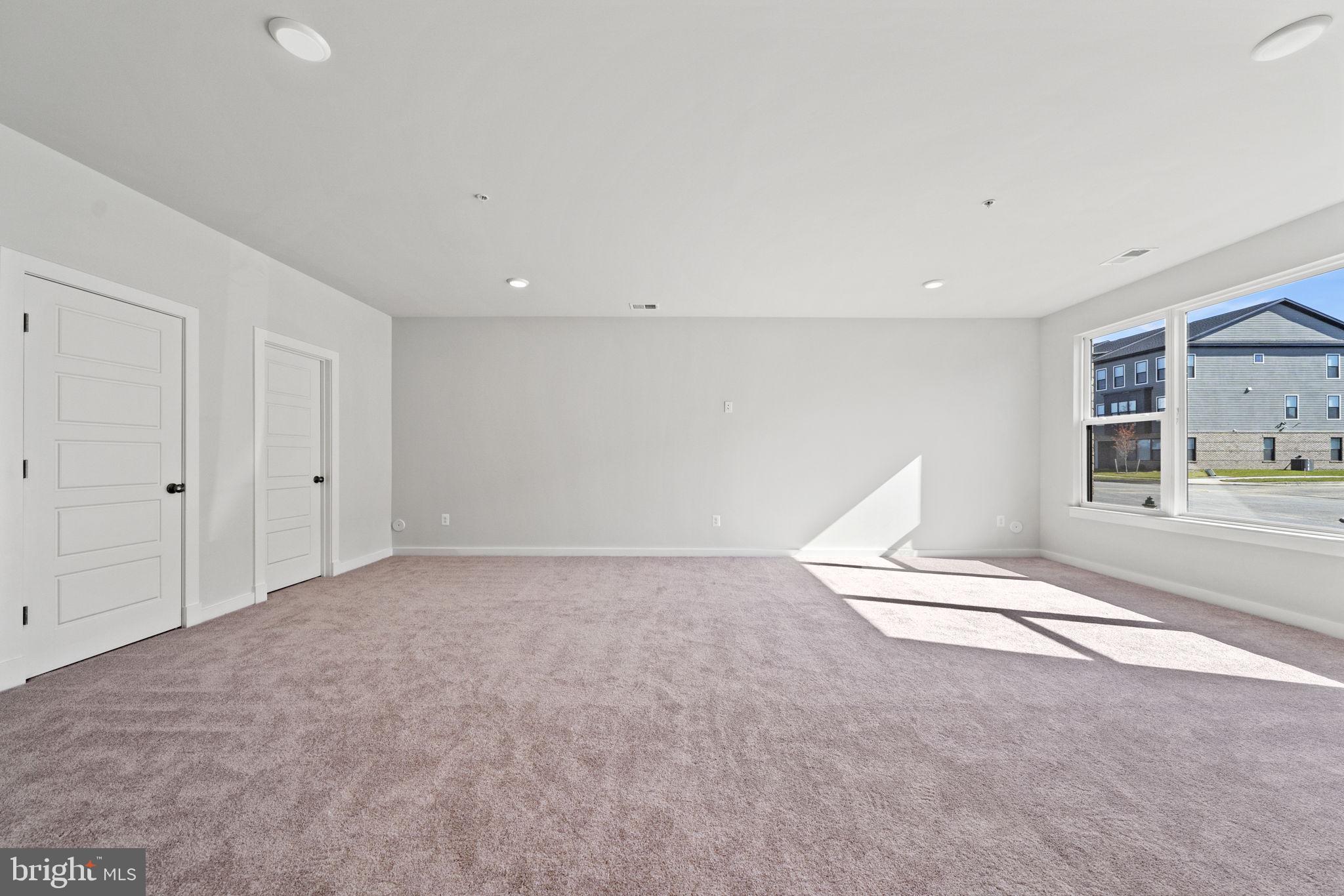 315 Summit Point Boulevard Bowie, MD 20716 - Photo 5 of 35