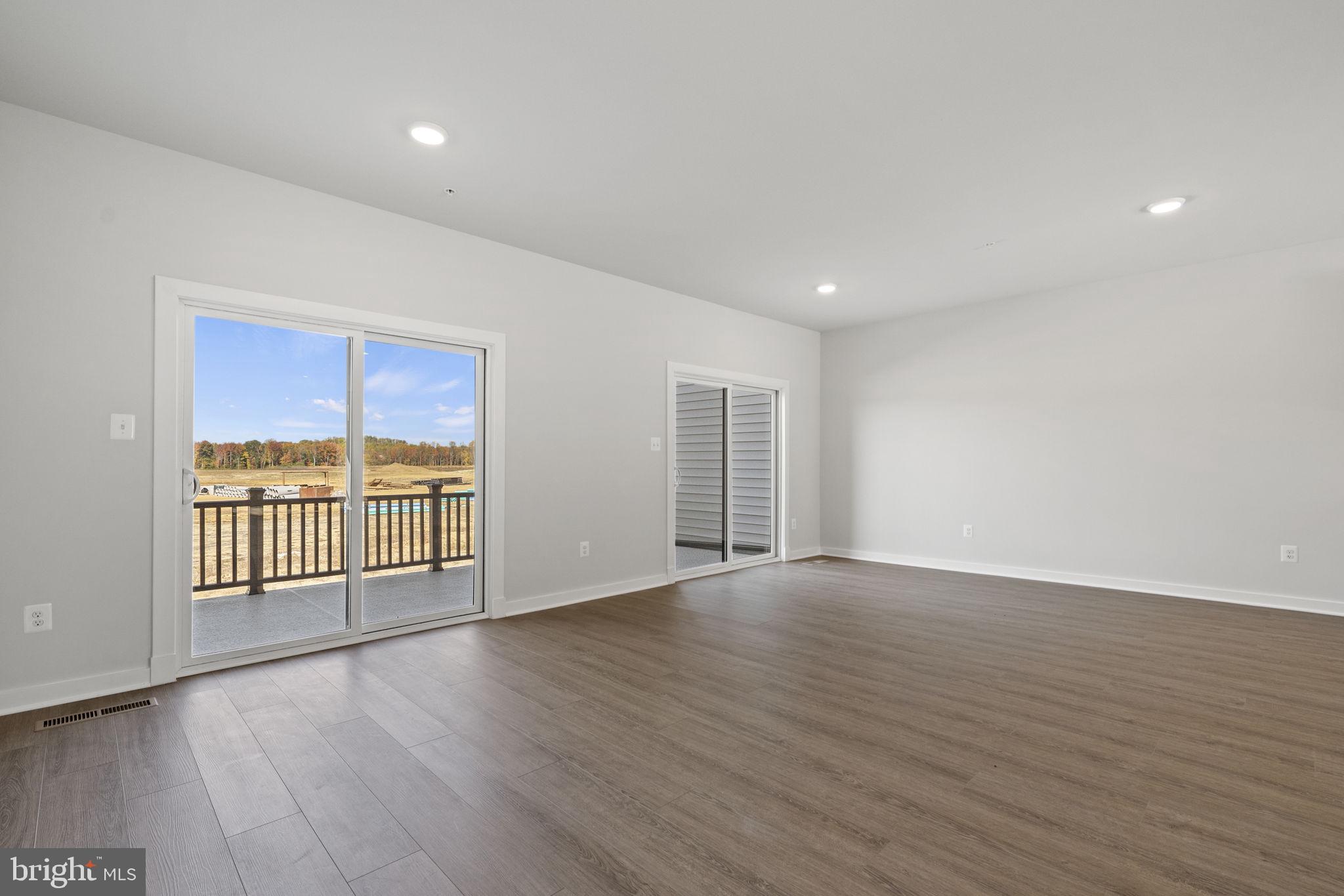 315 Summit Point Boulevard Bowie, MD 20716 - Photo 7 of 35