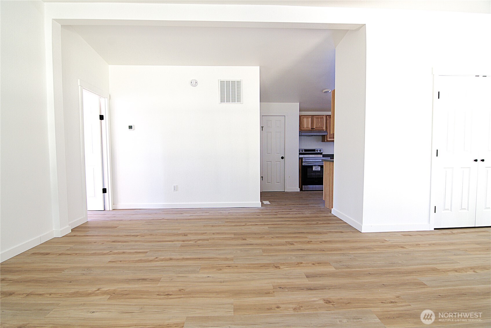 323 Goodrich Road Centralia, WA 98531 - Photo 8 of 25