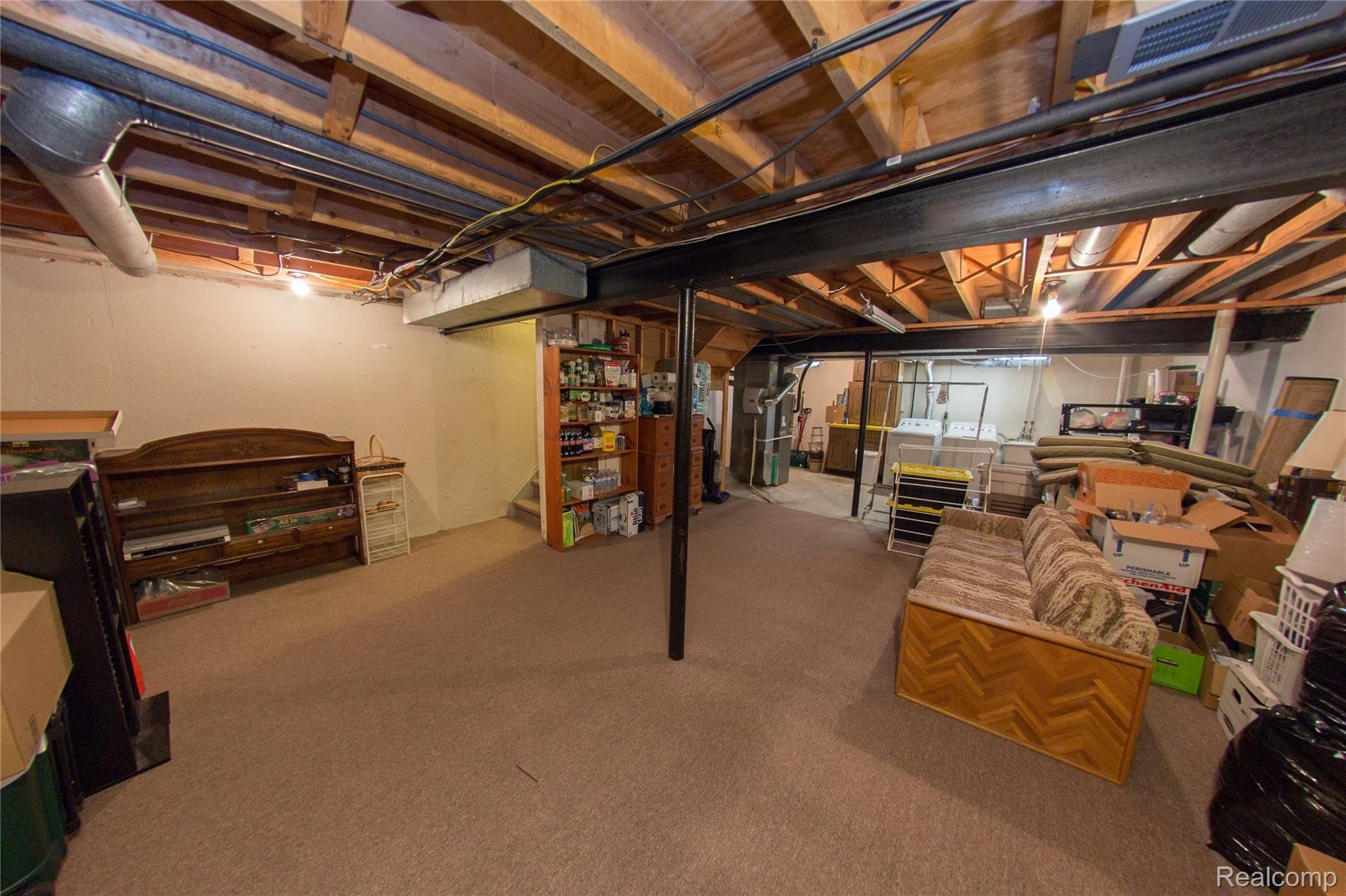 3892 Old Creek Road Troy, MI 48084 - Photo 18 of 25 Interior-17.jpg
