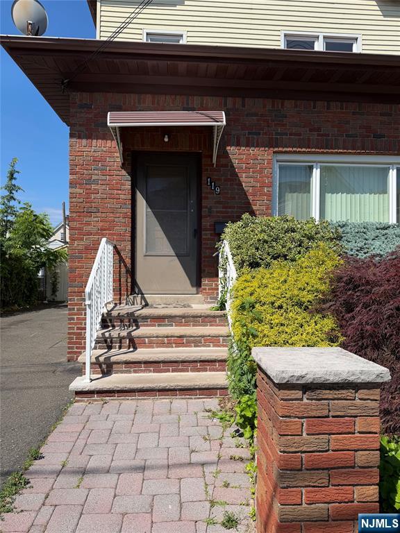 119 Marsellus Place, Unit 2 Garfield, NJ 07026 - Photo 4 of 23