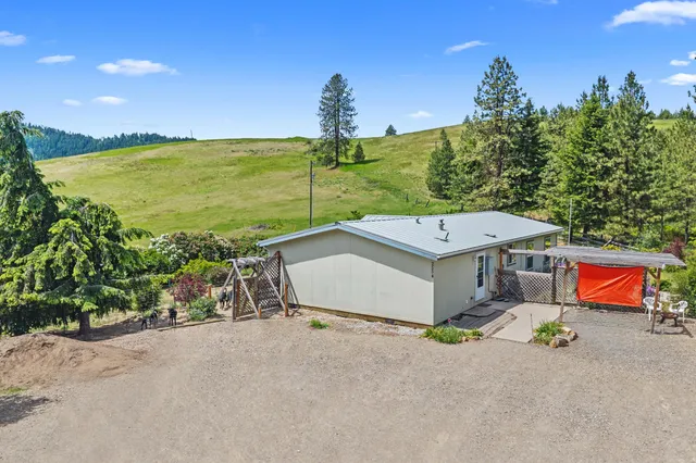 $399,900 | 2558 Grimm Road, Addy, WA 99101