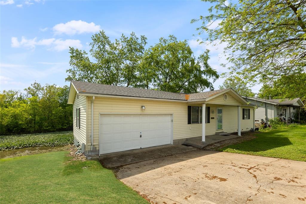 5591 Old Alton Road Granite City, IL 62040 - Photo 3 of 41 Gallery Image 3