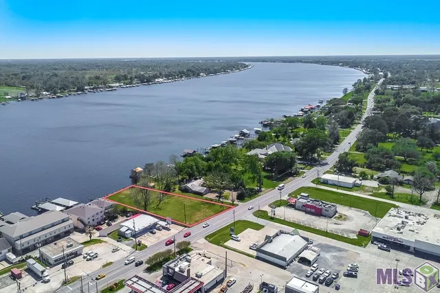 $1,200,000 | Tbd False River Drive, New Roads, LA 70760