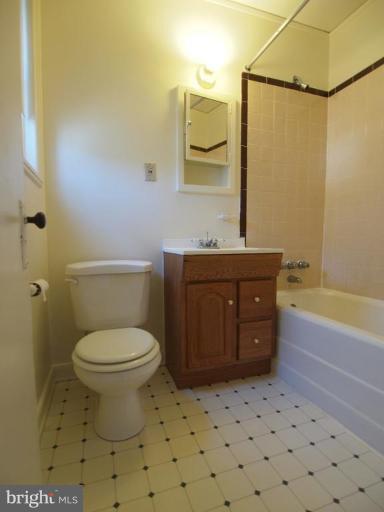 58 Crescent Road, Unit A Greenbelt, MD 20770 - Photo 6 of 6 Bath #1