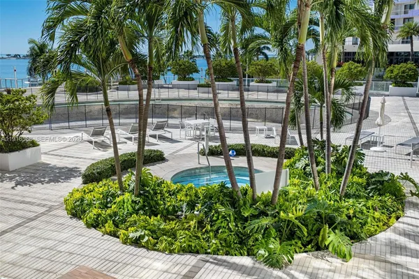 $575,000 | 1541 Brickell Avenue, Unit C406, Miami, FL 33129