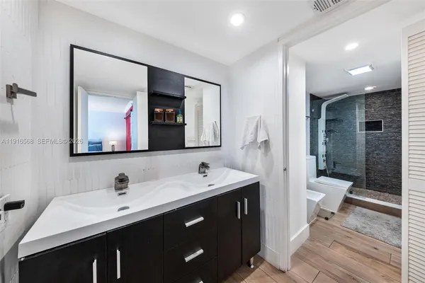 $575,000 | 1541 Brickell Avenue, Unit C406, Miami, FL 33129
