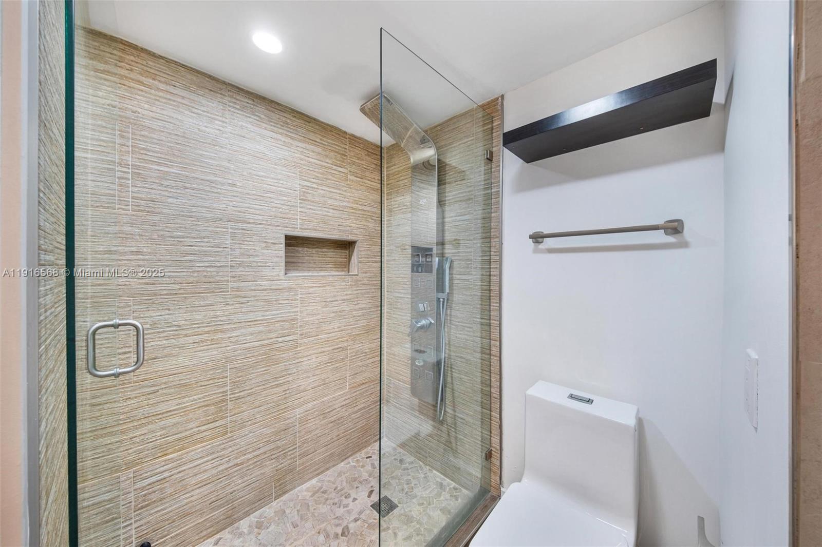 1541 Brickell Avenue, Unit C406 Miami, FL 33129 - Photo 29 of 58