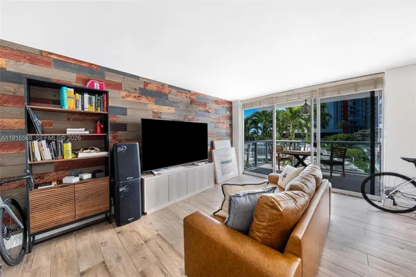$575,000 | 1541 Brickell Avenue, Unit C406, Miami, FL 33129