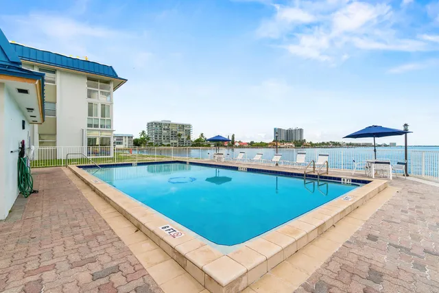 a view of a lake from a yard