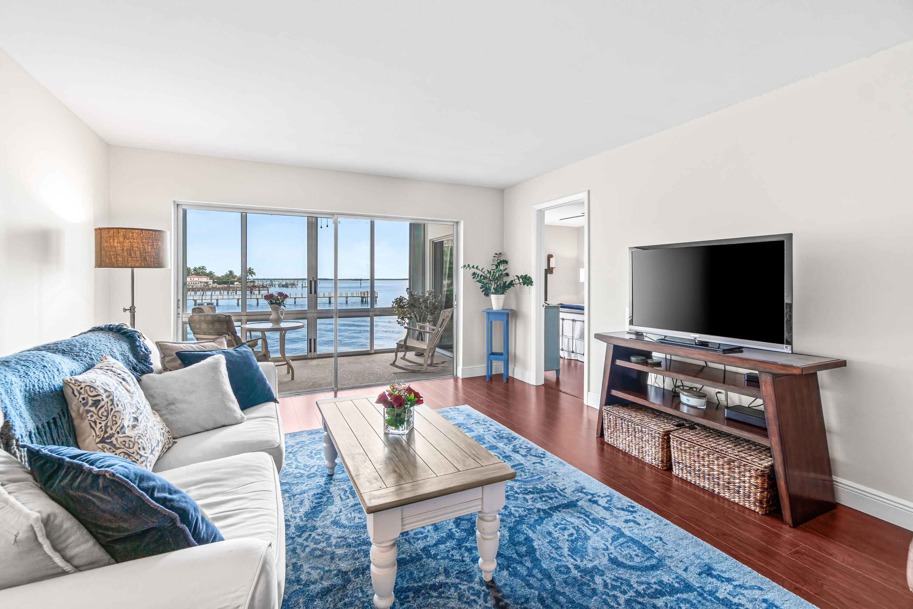 410 Wilma Circle, Unit 203 Riviera Beach, FL 33404 - Photo 5 of 36 009-410WilmaCircle-203-RivieraBeach-FL-3