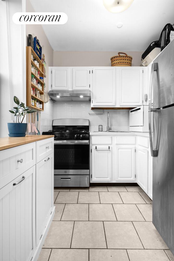 451 West 166th Street, Unit 4D Manhattan, NY 10032 - Photo 3 of 7