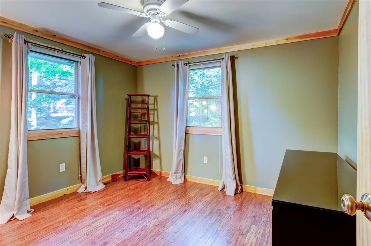 9139 North Long Lake Road Traverse City, MI 49685 - Photo 27 of 44 1820118-26.JPG