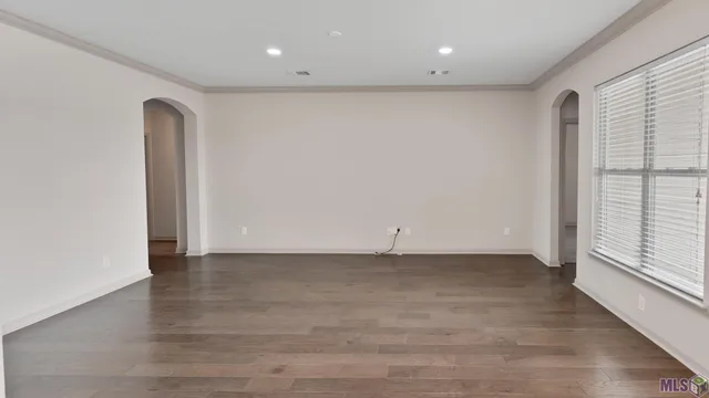 $2,800 | 1237 Foxtail Drive, Baton Rouge, LA 70820