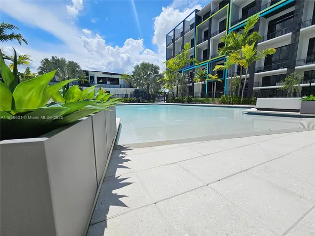 $3,231 | 4400 Sunrise Boulevard, Unit T1, Plantation, FL 33317
