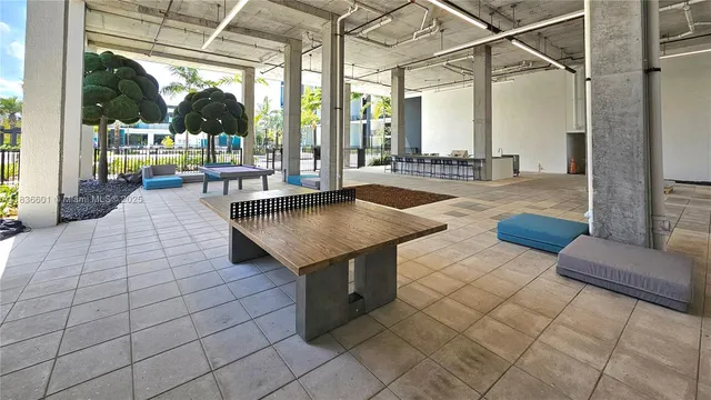 $3,231 | 4400 Sunrise Boulevard, Unit T1, Plantation, FL 33317