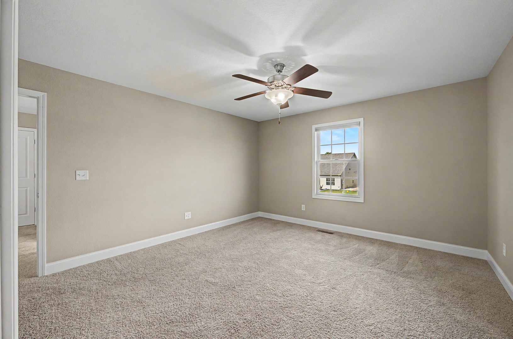 1724 Dunraven Road Bloomington, IL 61704 - Photo 26 of 36
