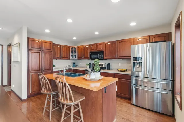 $600,000 | N807 Waubunsee Trail, Unit 3, Fort Atkinson, WI 53538