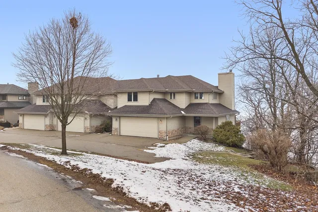 $600,000 | N807 Waubunsee Trail, Unit 3, Fort Atkinson, WI 53538