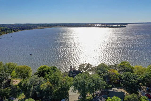 $600,000 | N807 Waubunsee Trail, Unit 3, Fort Atkinson, WI 53538