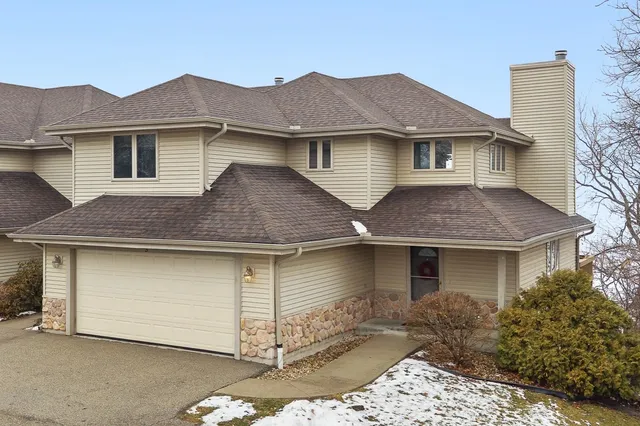 $600,000 | N807 Waubunsee Trail, Unit 3, Fort Atkinson, WI 53538