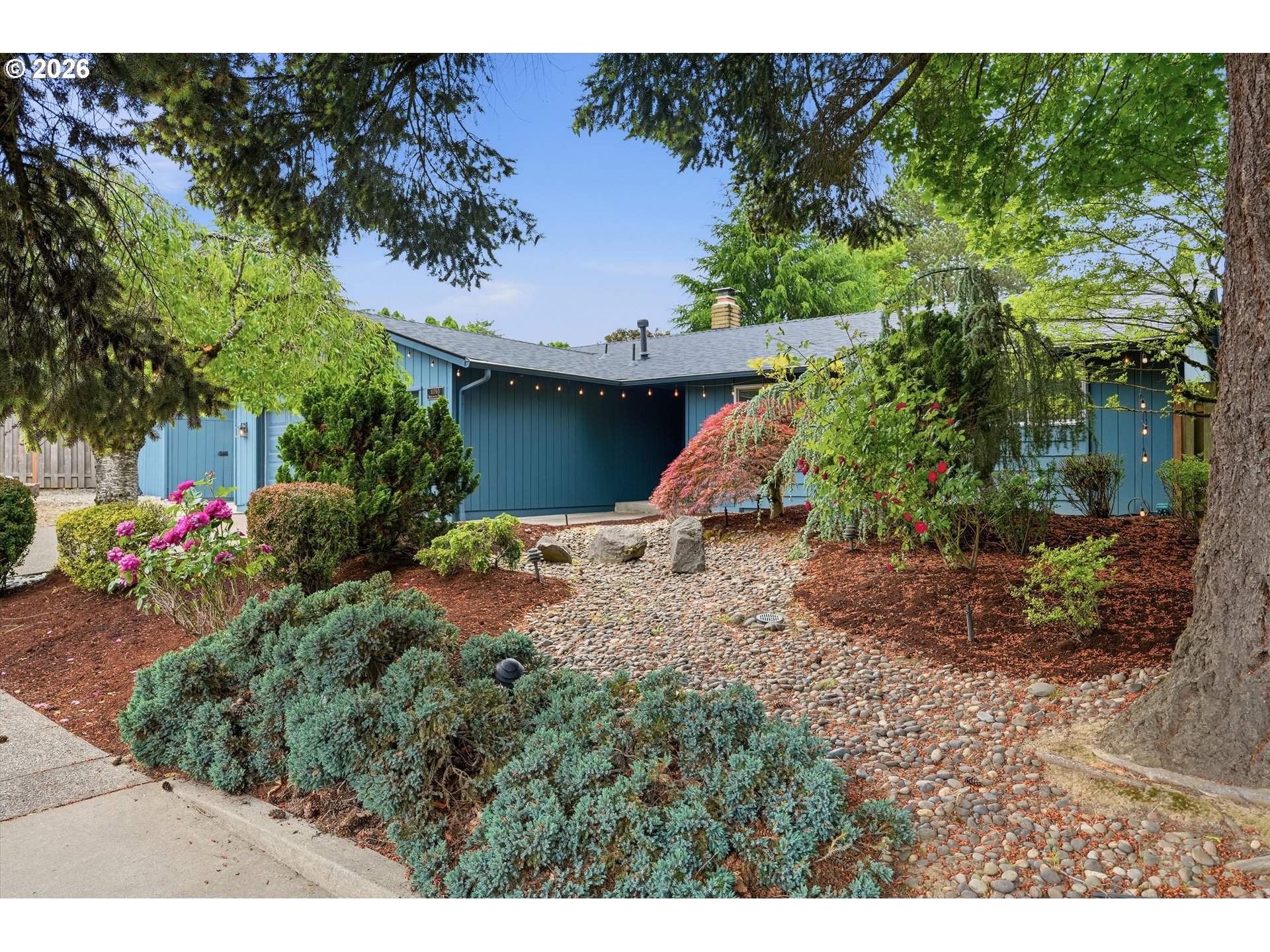 11765 Southwest Springwood Drive Portland, OR 97223 - Photo 2 of 48