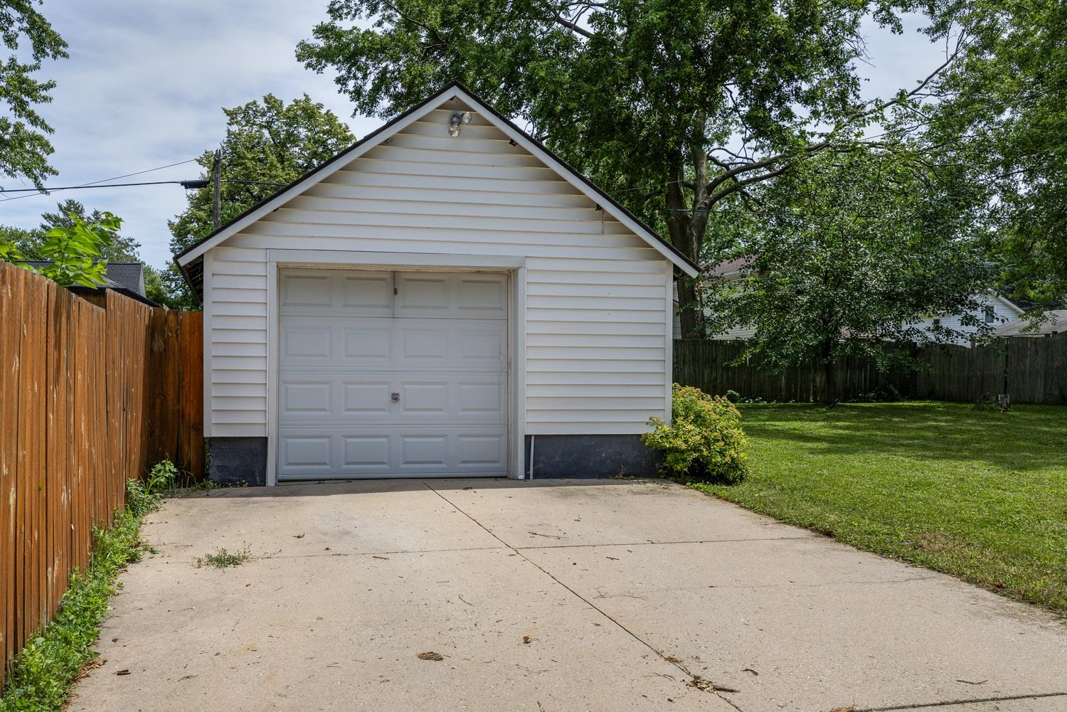 412 Clarence Street Fort Atkinson, WI 53538 - Photo 22 of 26