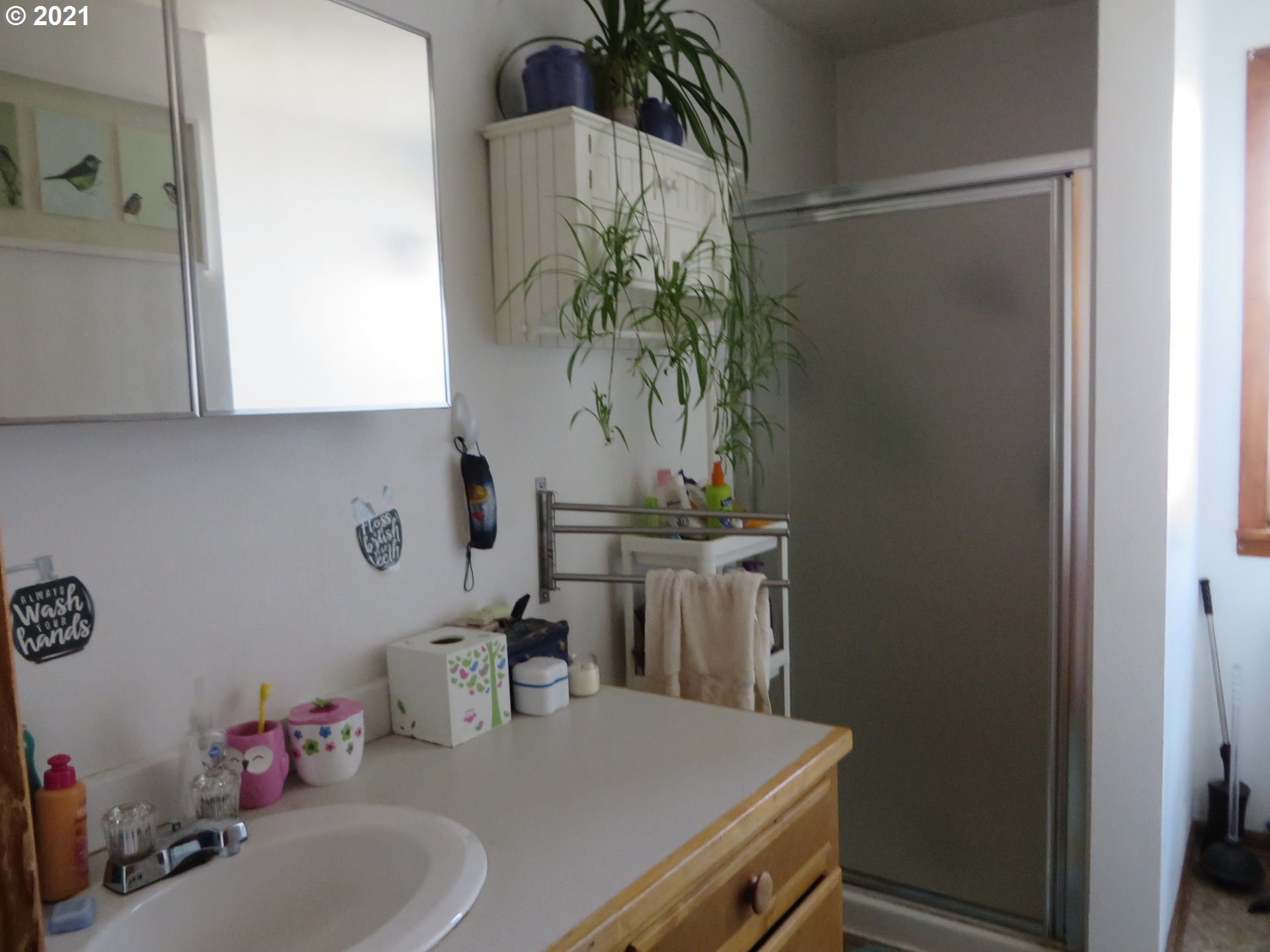 996 Berntzen Road Eugene, OR 97402 - Photo 21 of 31 Gallery Image 21