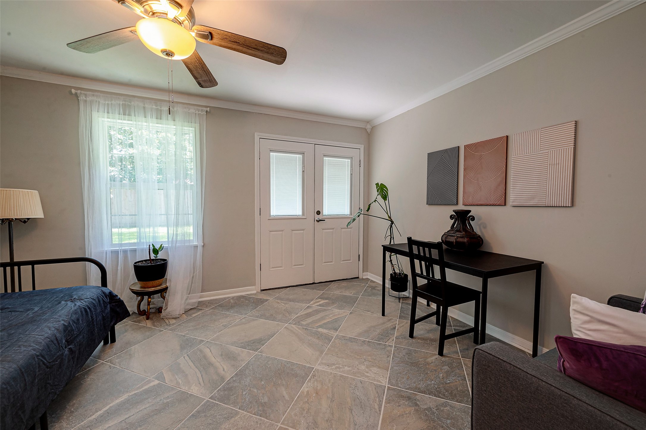 4005 Omeara Drive Houston, TX 77025 - Photo 47 of 49 a living room with furniture and a window