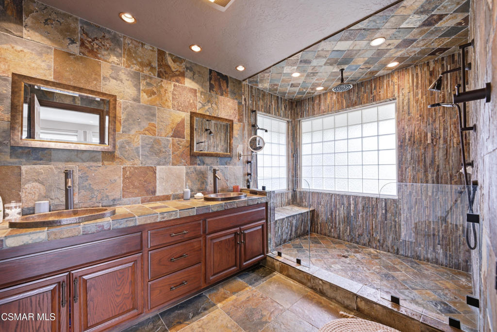 206 Rangely Court Simi Valley, CA 93065 - Photo 26 of 63