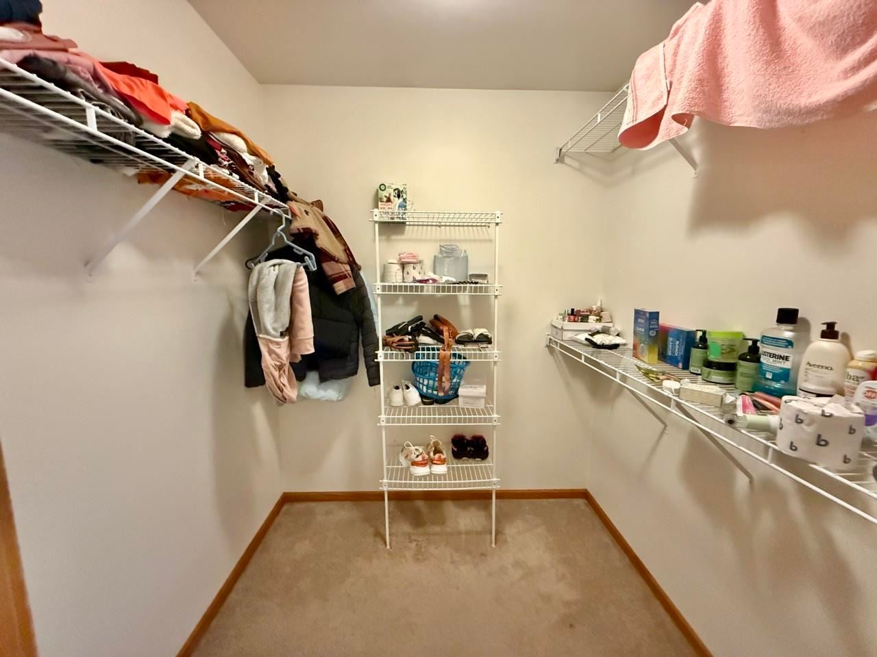 2208 Holiday Road Coralville, IA 52241 - Photo 18 of 29 Gallery Image 18