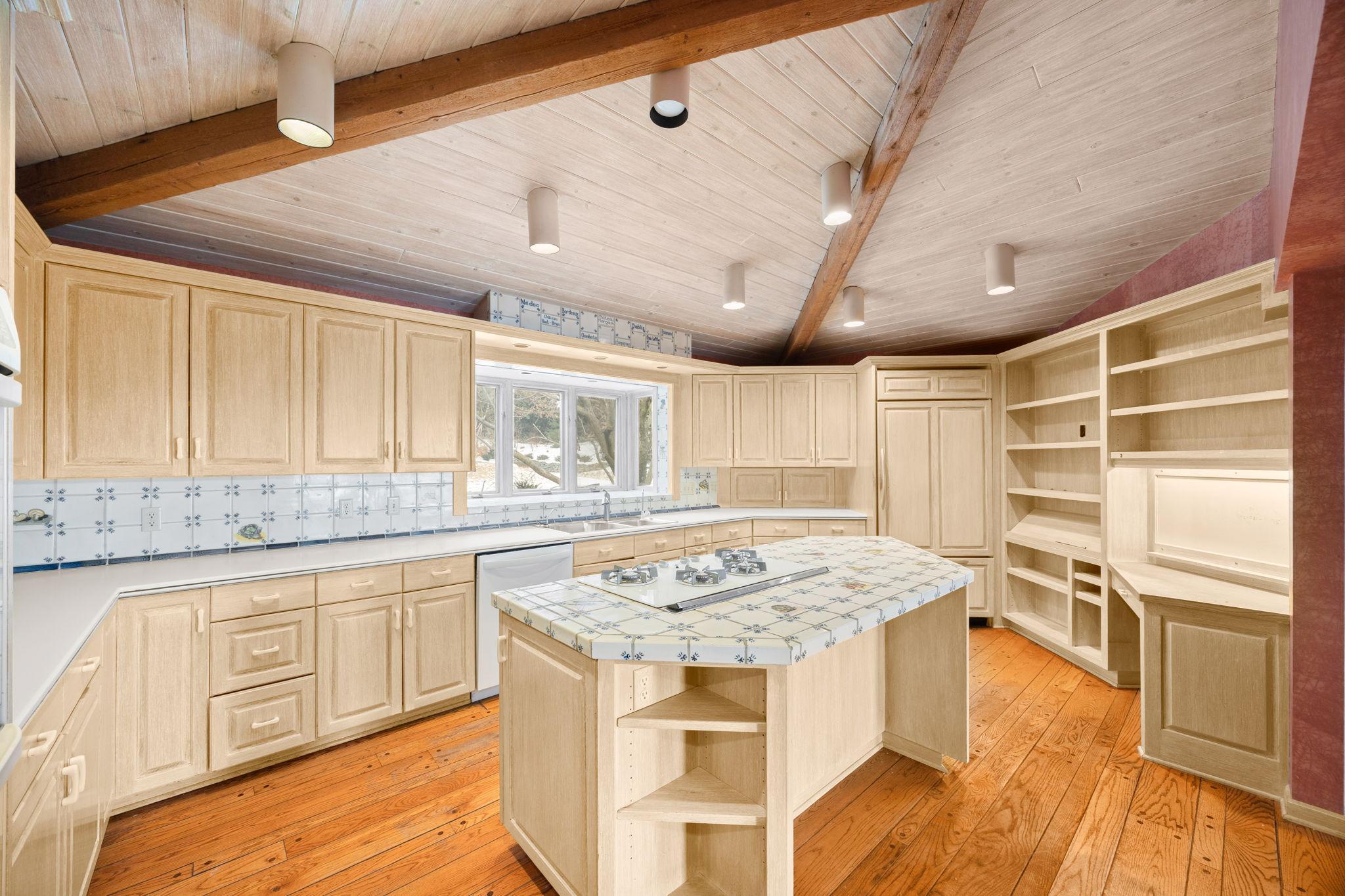 1065 Edgewood Hill Road Orono, MN 55391 - Photo 20 of 40