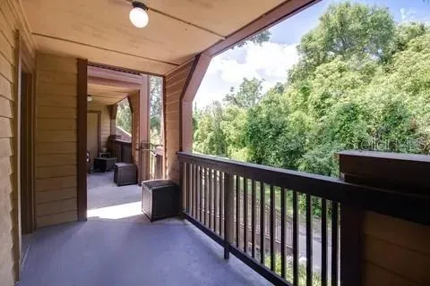 $1,300 | 415 Lakepointe Drive, Unit 202, Altamonte Springs, FL 32701