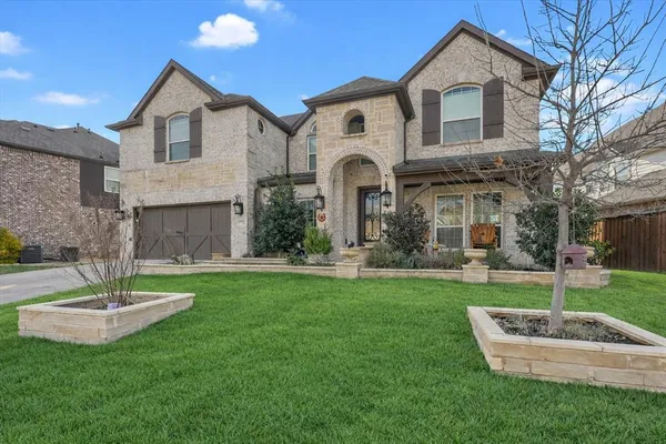 $695,000 | 7720 Falcon Ridge Road, Denton, TX 76208