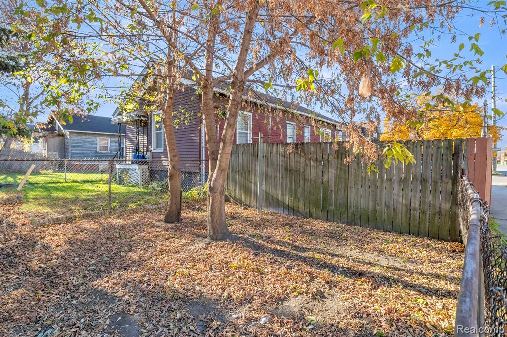 7743 Pitt Street Detroit, MI 48209 - Photo 29 of 33