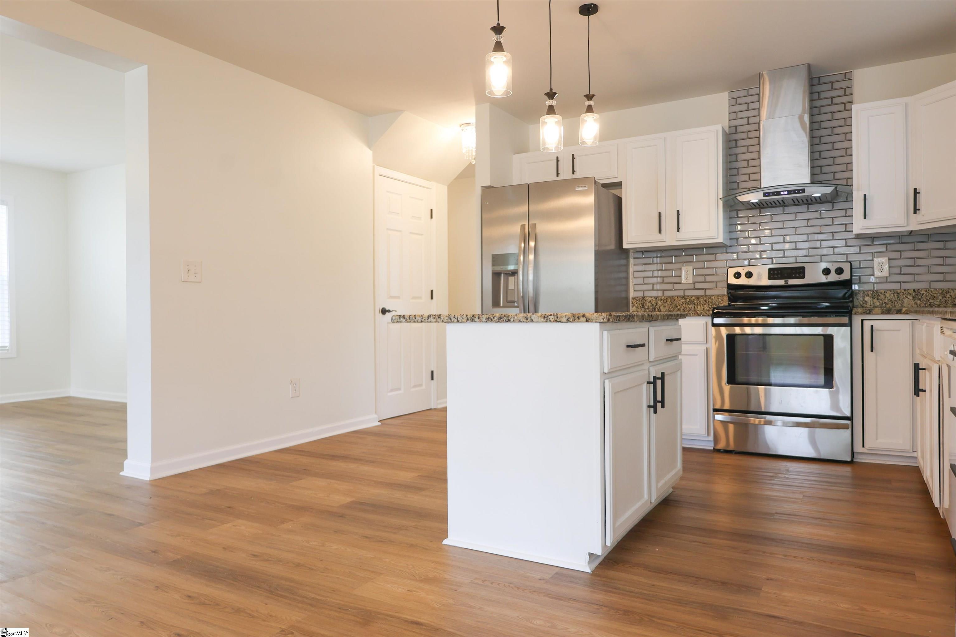 12 Fleming Street Greenville, SC 29607 - Photo 6 of 18