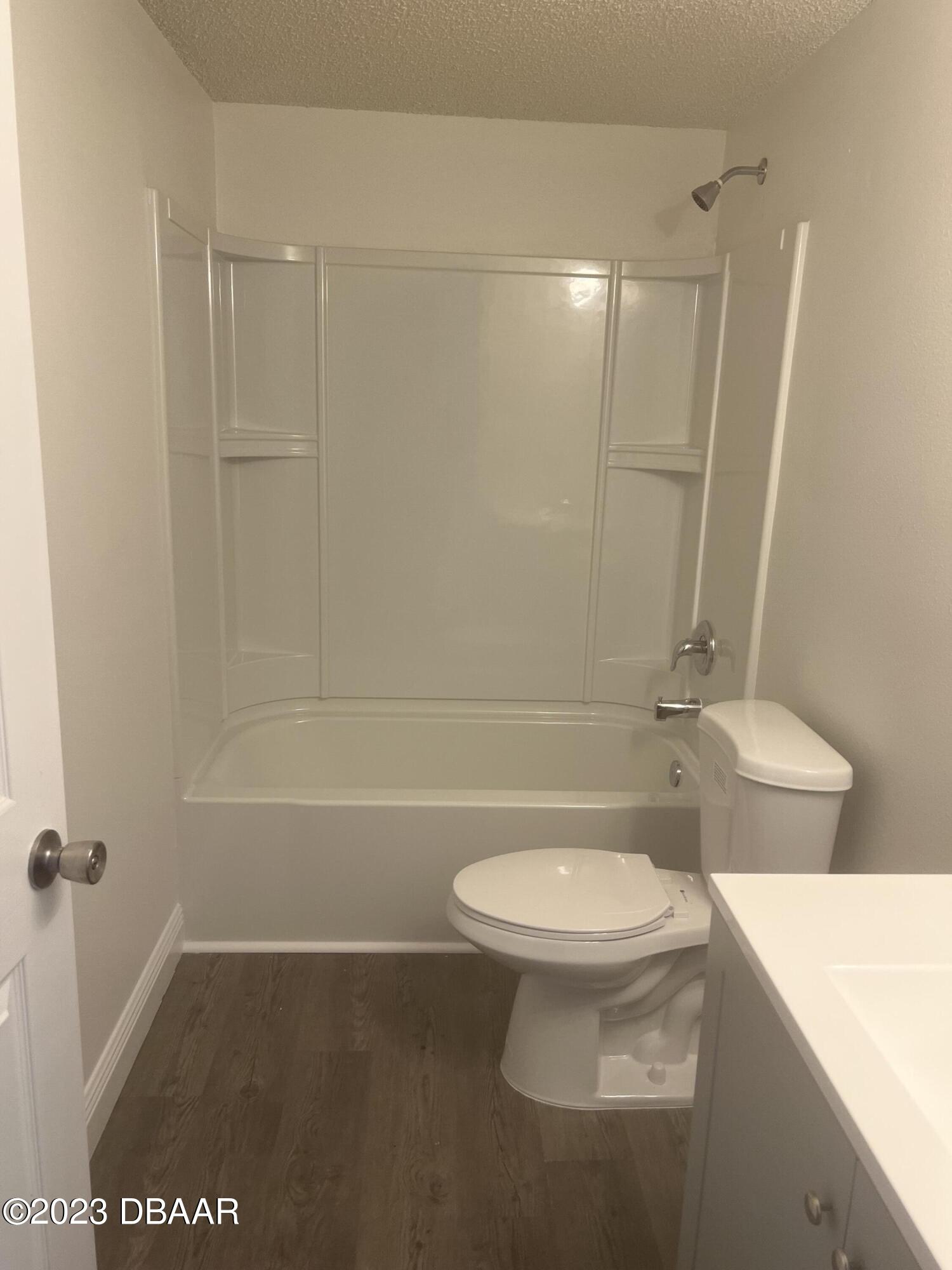 1601 Big Tree Road, Unit 403 South Daytona, FL 32119 - Photo 12 of 16 IMG-4395