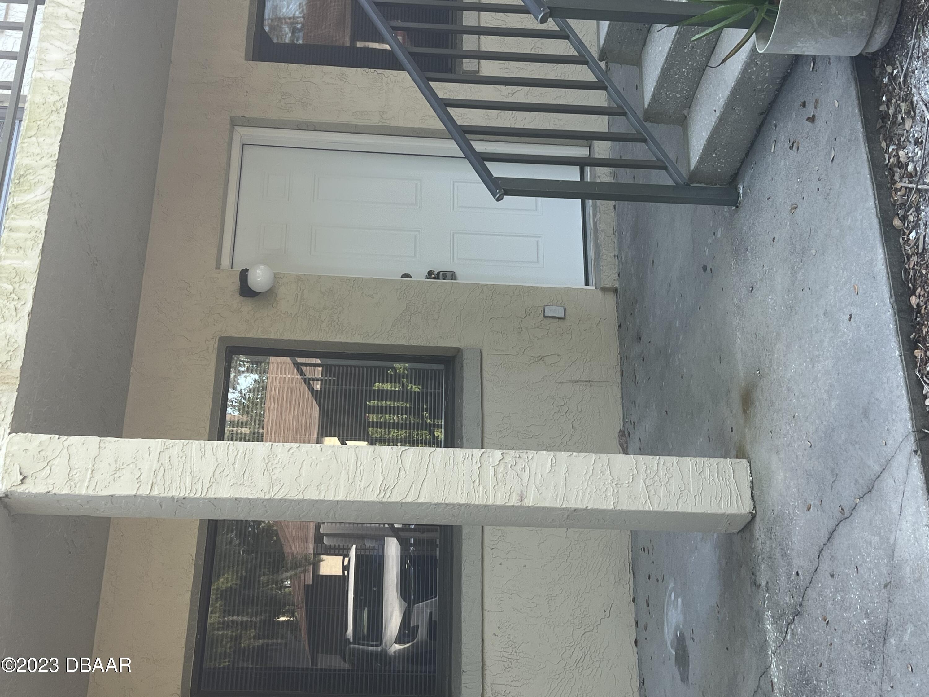 1601 Big Tree Road, Unit 403 South Daytona, FL 32119 - Photo 4 of 16 front