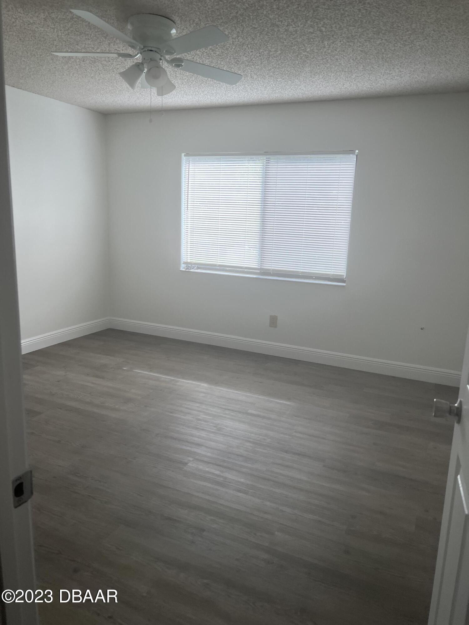 1601 Big Tree Road, Unit 403 South Daytona, FL 32119 - Photo 9 of 16 IMG-4397