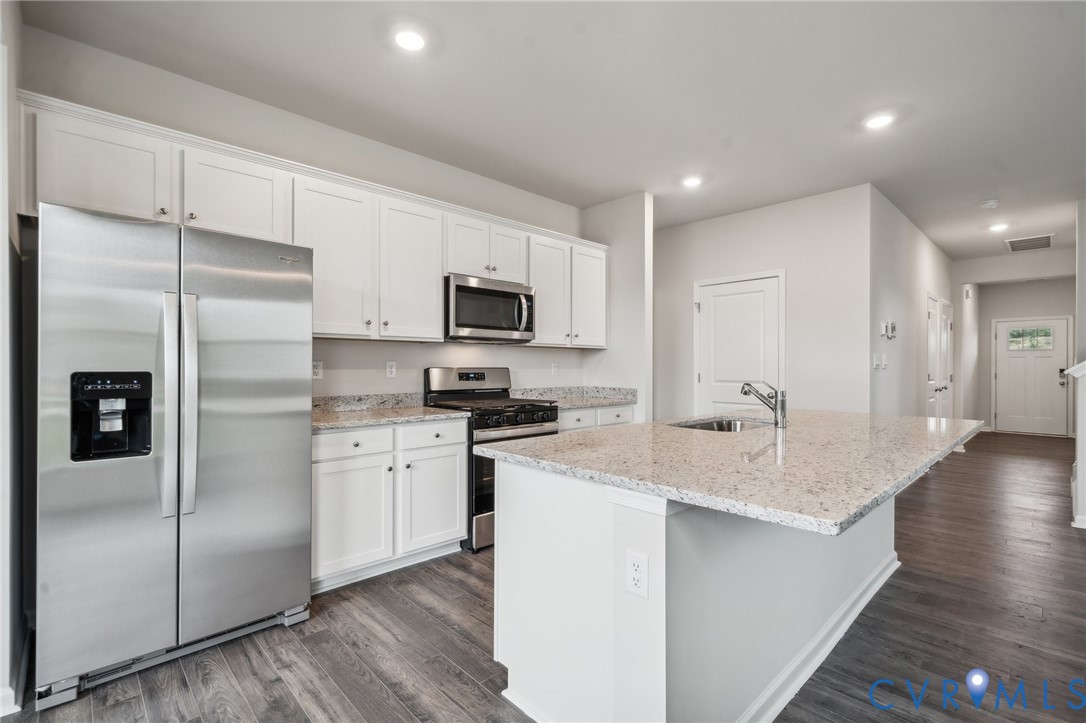 6278 Sterling Way Ruther Glen, VA 22546 - Photo 4 of 26