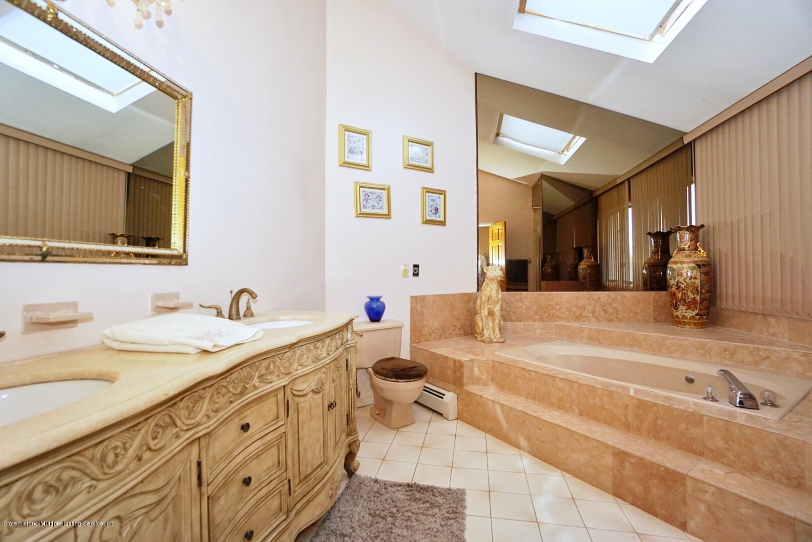 115 Meade Loop Staten Island, NY 10309 - Photo 37 of 54 Photo Nov 25, 3 37 34 PM