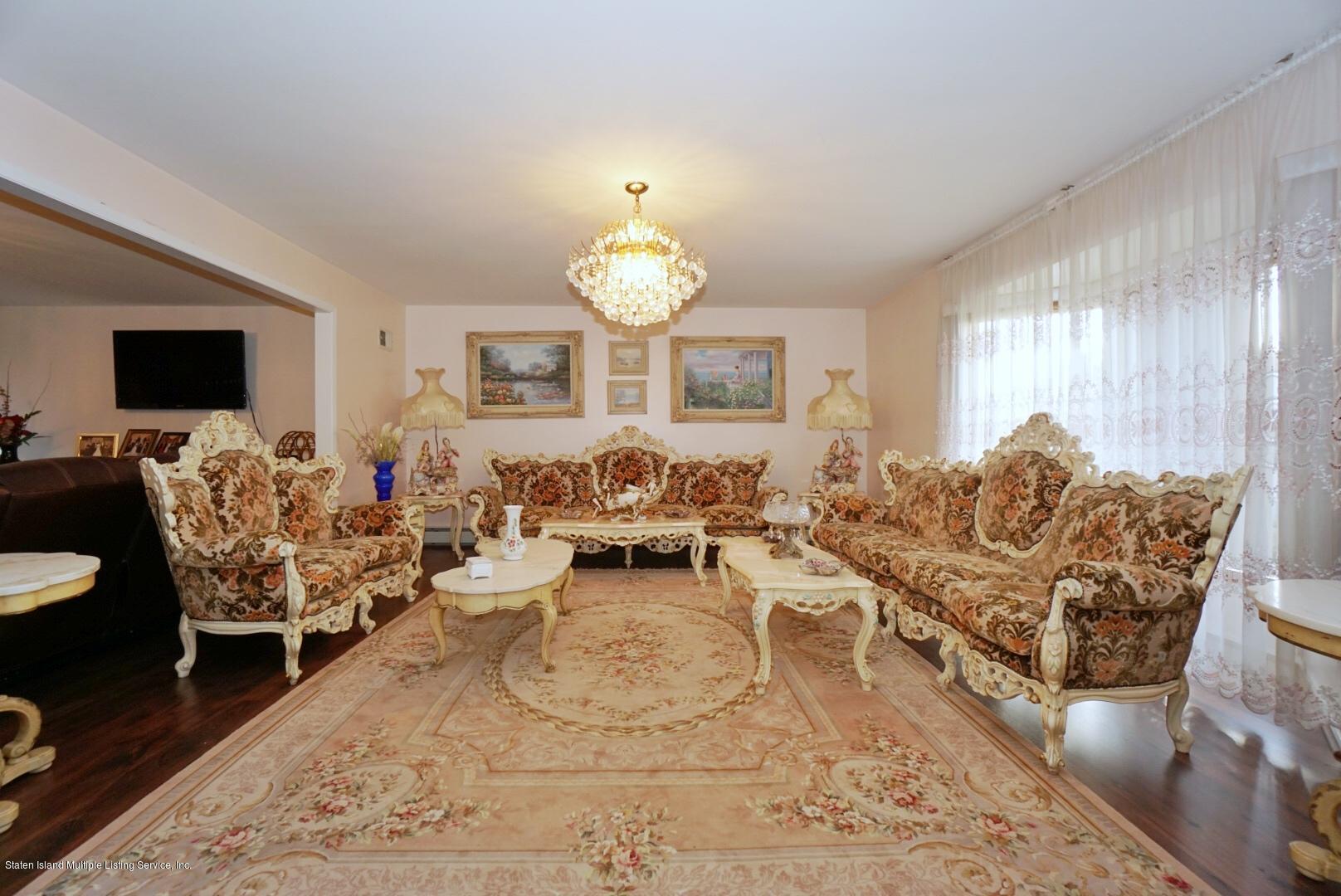 115 Meade Loop Staten Island, NY 10309 - Photo 8 of 54 Photo Nov 25, 3 42 50 PM