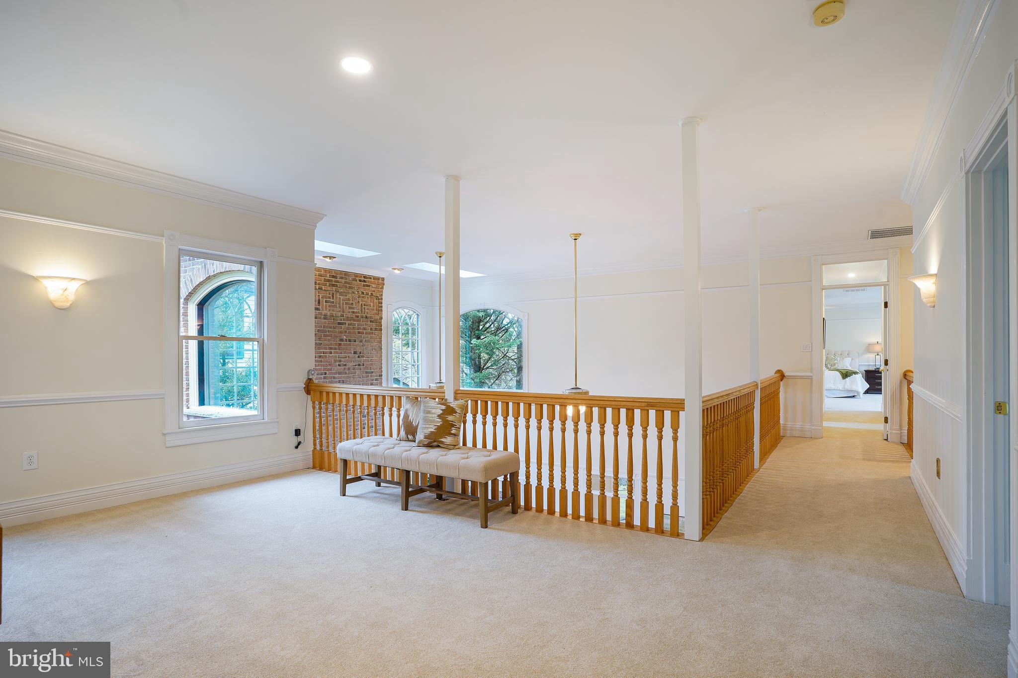 6600 Old Chesterbrook Road McLean, VA 22101 - Photo 22 of 41 UPPER SITTING ROOM/FOYER