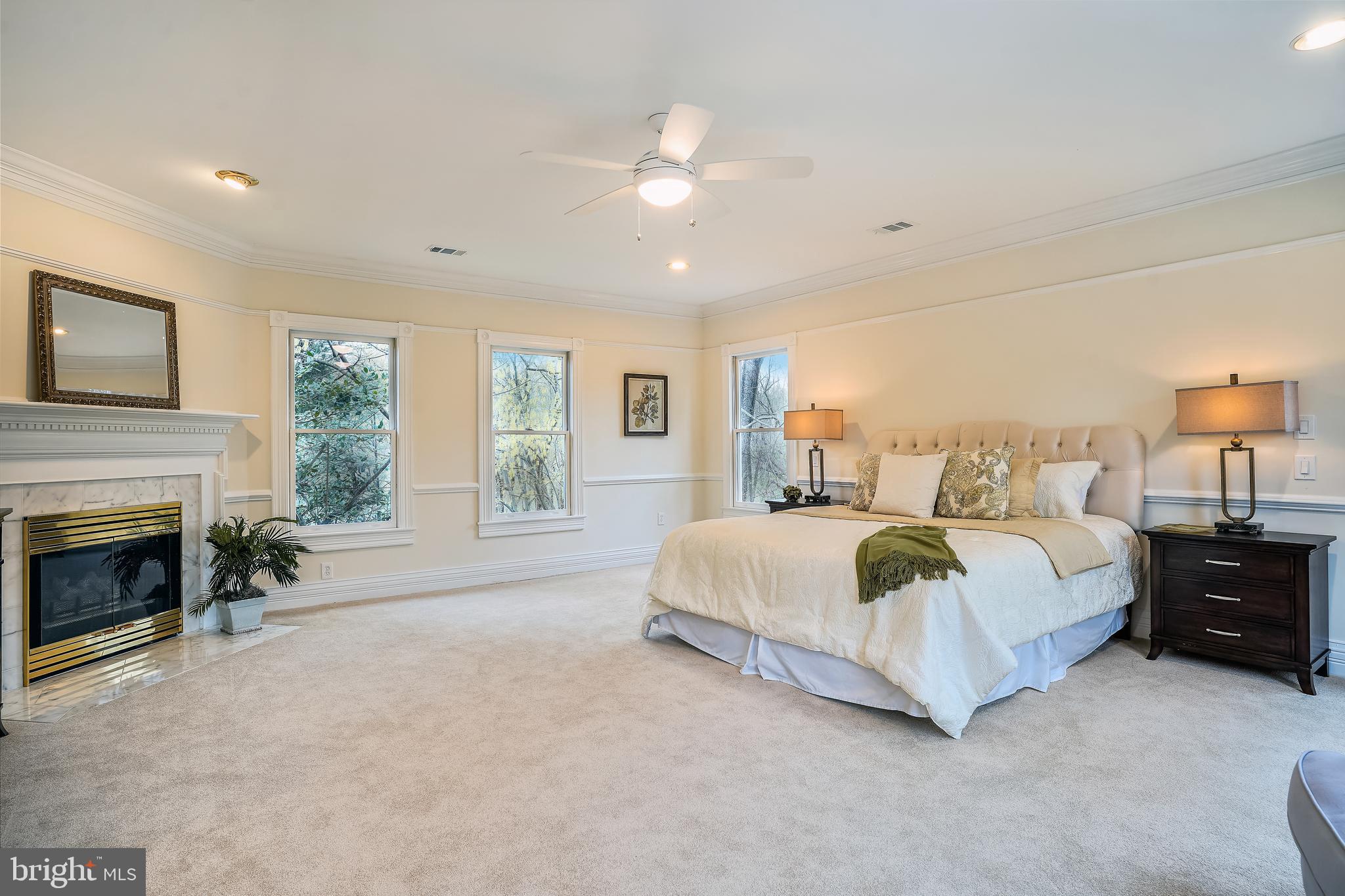 6600 Old Chesterbrook Road McLean, VA 22101 - Photo 23 of 41 MASTER BR SUITE #1 UPPER LEVEL